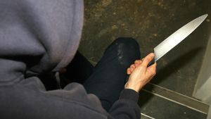 Teenagers are arming themselves with knives