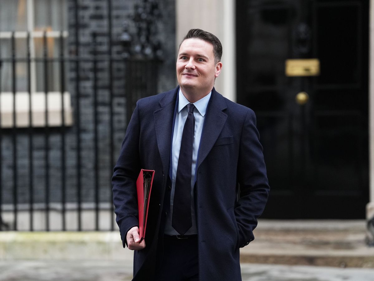 NHS England to develop &lsquo;world-first&rsquo; database for genes linked to cancer