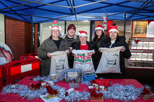 The event saw plenty of people come to sell festive items. Photo: Kennett Photography