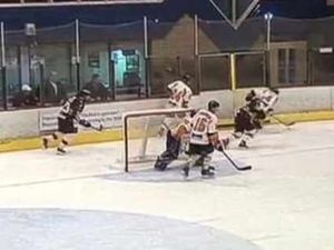 Supporting image for story: Telford Titans' Bennett clashes with Whitley Warriors' Sample