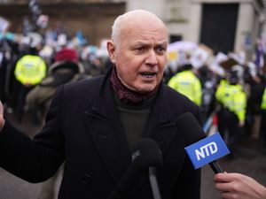 Supporting image for story: Putin wants sovereignty of Ukraine not territory – Tory former minister