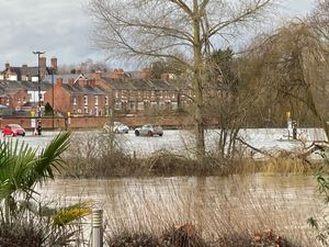 Supporting image for story: 'Act now': Flood warning upgraded for River Severn in Shrewsbury 