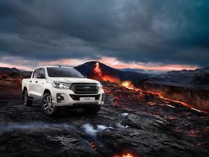 Supporting image for story: Refreshed Toyota Hilux gets new safety tech and styling updates