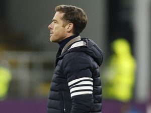 Supporting image for story: Scott Parker labels Ashley Barnes ‘incredible example’ as Burnley thump Millwall