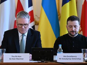 Prime Minister Sir Keir Starmer and Ukrainian President Volodymyr