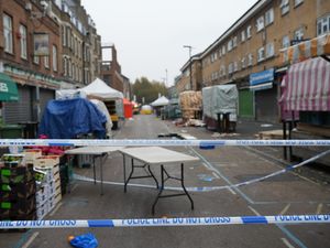 Supporting image for story: Man charged after fatal stabbing in south London