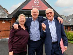 Supporting image for story: Who Wants to Be a Millionaire legend Chris Tarrant joins guests at golf club charity lunch in aid of Cancer Research UK