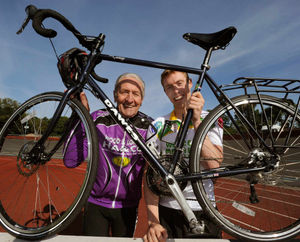 Sam Greatrex with former World Cycling Champion Hugh Porter at Halesowen Cycling club
