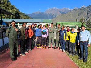 Supporting image for story: UK climber rescued after being stranded in Himalayas for three days