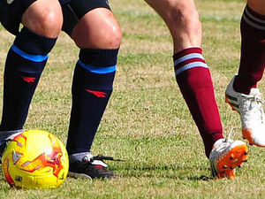 Supporting image for story: Hayes and Villa share spoils as Wulfs win despite red card