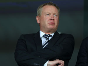 Supporting image for story: Chief Executive Mark Jenkins flies to China for meeting with Guochuan Lai and sponsors Palm