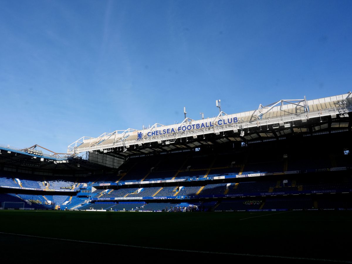 Chelsea hit by FA charge after Aston Villa water bottle throwing incident
