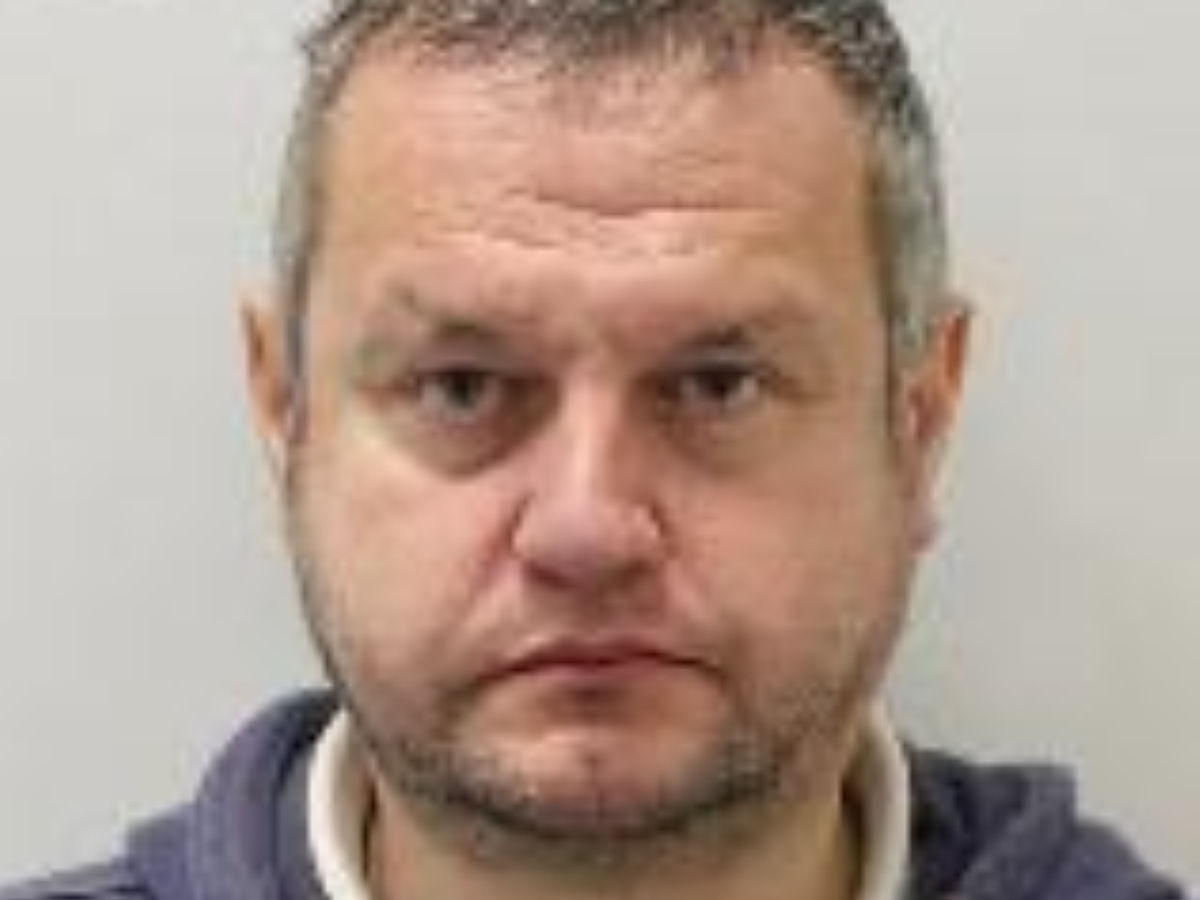 English Football League assistant referee who &lsquo;preyed&rsquo; on teenage girls jailed