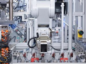 Supporting image for story: Apple expands environmental programme with new lab and recycling robots