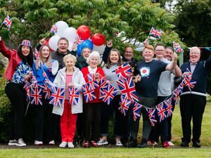 Supporting image for story: Rain doesn't dampen county's jubilee enthusiasm