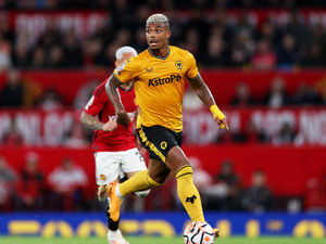 Supporting image for story: Wolves boss Gary O'Neil plays down potential Mario Lemina exit