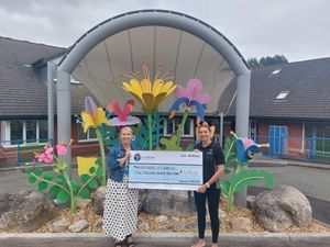 Supporting image for story: Golf day drives home £5,000 for Hope House children's hospice