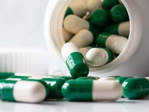 Supporting image for story: Patients with penicillin allergy may benefit from further tests, study suggests