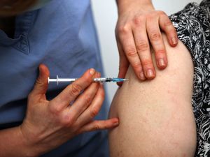 Supporting image for story: Two doses of Pfizer/BioNTech vaccine produce a high number of antibodies – study