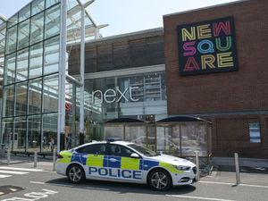 Supporting image for story: Brothers 'tried to murder police officers during knife crime operation at shopping centre'