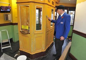 Bridgnorth Cliff Railway owner Malvern Tipping helps out