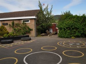 Supporting image for story: Bro Cynllaith primary school in Llansilin will close at the end of August