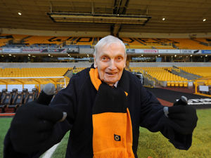 Supporting image for story: WATCH: Dream day at Molineux for 92-year-old Wolves fan Archie