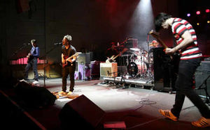 Supporting image for story: Radiohead pen tribute to Harry