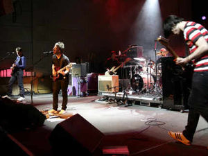 Supporting image for story: Radiohead pen tribute to Harry