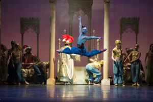 Tzu-Chao Chou as the Djinn of the Lamp. Pictures by: Bill Cooper