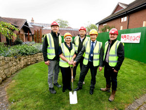 Supporting image for story: Hospice reaches new heights in fundraising with it's build a balloon campaign