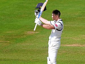 Supporting image for story: Openers shine as Warwickshire bag another victory
