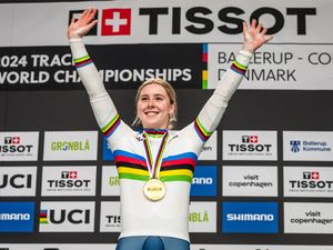 Supporting image for story: Emma Finucane retains women’s individual sprint world title