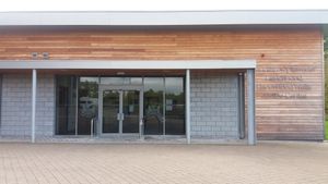A Llanwrtyd Wells man who failed to comply with a community order has been re-sentenced