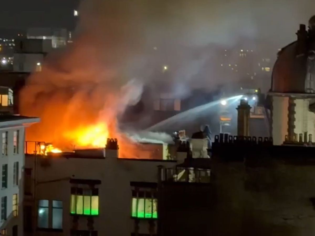 Firefighters tackle building fire in centre of Glasgow