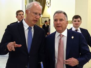 Supporting image for story: Witkoff ‘advised Putin aide’ on pitching Ukraine peace plan to Trump – report