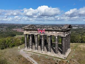 Supporting image for story: National Trust to remove Union flag flown from monument without permission