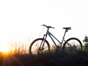 Supporting image for story: £3,000 grant is given to free bikes initiative