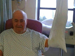 Supporting image for story: Man, 95, given bag instead of sling 'discharged day late with no drugs'