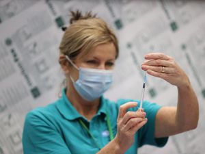 Supporting image for story: Government plans to scrap mandatory jab requirement in health and social care