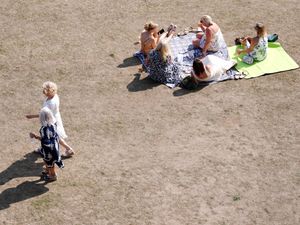 Supporting image for story: Dry weather to continue across most of UK as heatwave comes to an end