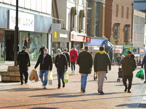 Supporting image for story: 'Confusing' new lockdown rules ending ban on garden visits come into force in Black Country