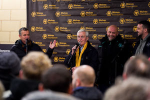 Wolves legend John Richards provided words of support to those taking part