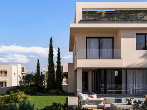 See inside this £540K Luxury Villa located in Cyprus including floorplan - You could win for just £1.49