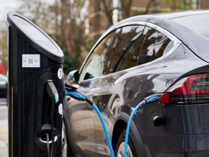 Supporting image for story: Half of car dealers have yet to sell an EV, report reveals