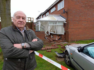 Supporting image for story: 'Lucky' escape for couple after car smashes into conservatory
