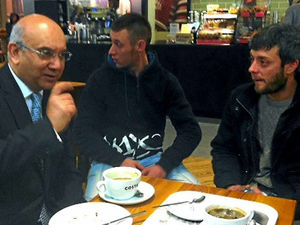 Supporting image for story: 8,000 jobs on offer for Romanians in Britain