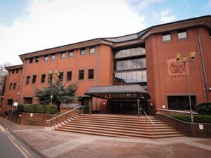 Supporting image for story: Fraudster jailed after trying to scam taxpayer out of £70,000 with bogus claims