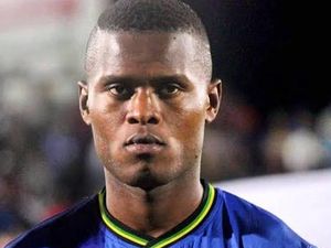 Supporting image for story: New signing Mbwana Samatta could make Aston Villa bow in cup semi-final