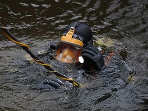 Supporting image for story: Peter Rhodes on a prince's problem, a traumatic hunt and how to tell Left from Right


